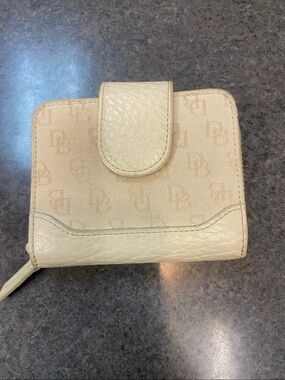 Dooney & Bourke Cream Logo Compact Wallet